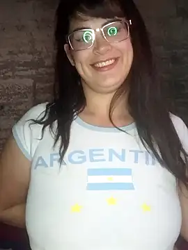 Snapshot of Tuputita11099 chatting on 06.18.26 Tuputita11099 online show from 06.18.26