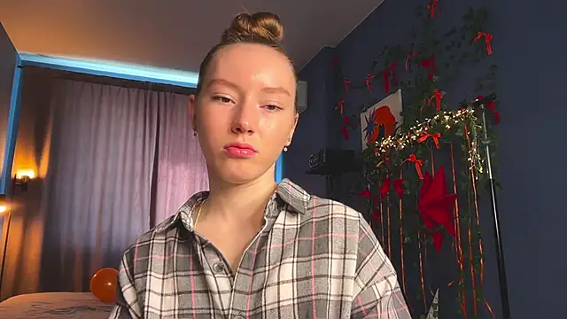 Snapshot of Anna_Kare chatting on 03.11.26 Anna Kare online show from 03.11.26