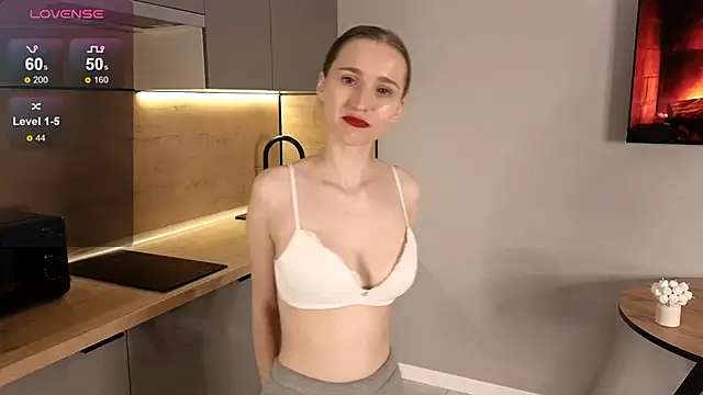 AshleyyJones online show from 04.29.26