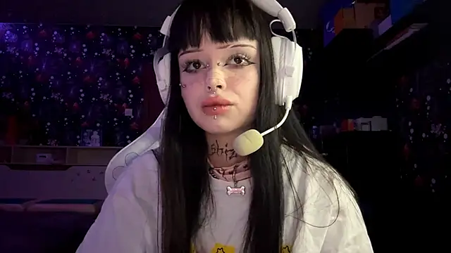 Luna Sohotti online show from 03.07.26