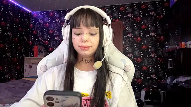 Luna Sohotti online show from 03.13.26