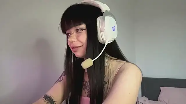 Luna Sohotti online show from 04.08.26