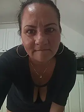 Mishell Perez online show from 02.25.26