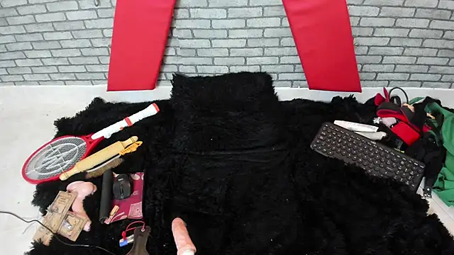 hillary bigbutt online show from 05.31.26