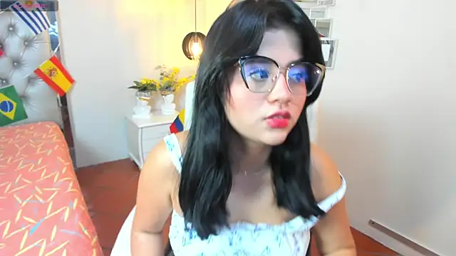 Snapshot of mila_quin chatting on 07.06.26 mila quin online show from 07.06.26