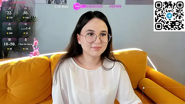 Snapshot of leylamirage chatting on 07.28.26 leylamirage online show from 07.28.26