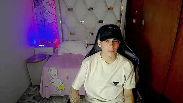 Snapshot of Bby_cash_ chatting on 02.25.26 Bby cash online show from 02.25.26