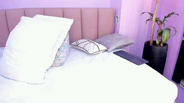 camila scoth online show from 04.01.26