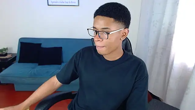 Snapshot of liiam3 chatting on 02.26.26 liiam3 online show from 02.26.26