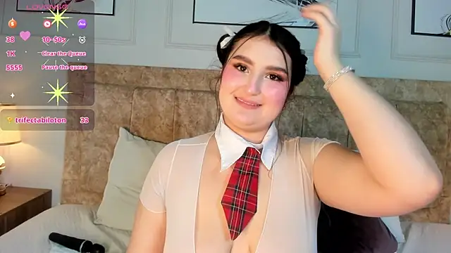 zoe moon   online show from 04.01.26