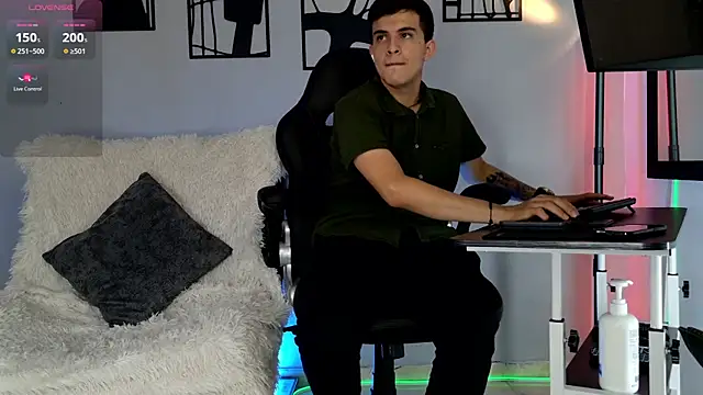 Snapshot of nico_pelusa chatting on 02.28.26 nico pelusa online show from 02.28.26