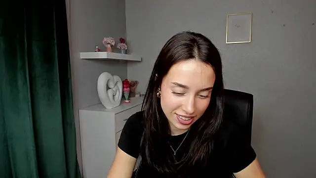 AdeleSolo online show from 05.26.26