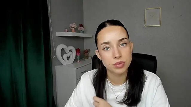 AdeleSolo online show from 05.27.26