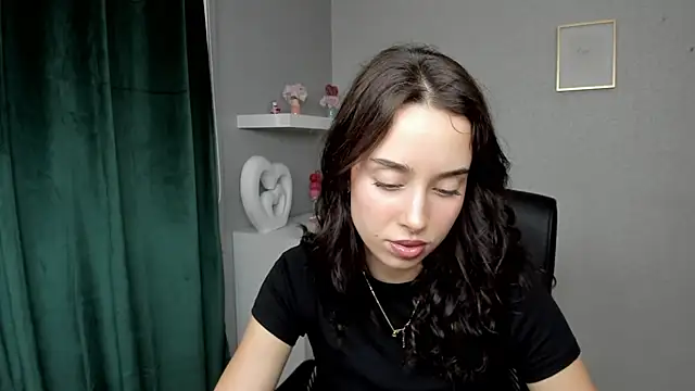AdeleSolo online show from 06.10.26