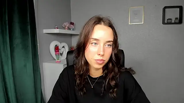 AdeleSolo online show from 07.05.26