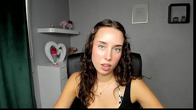 AdeleSolo online show from 07.22.26