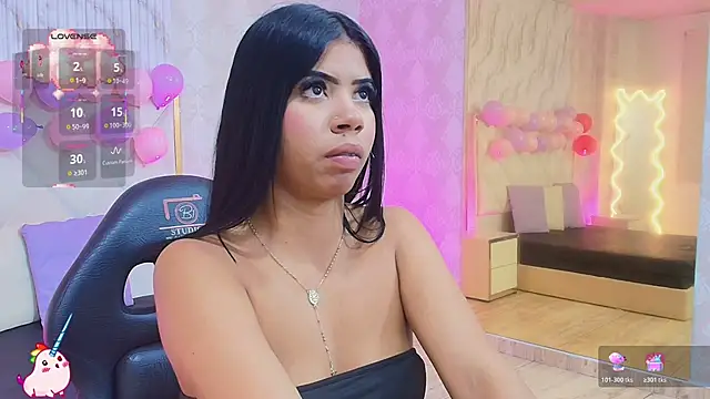 Snapshot of Scarleett_tay chatting on 02.26.26 Scarleett tay online show from 02.26.26