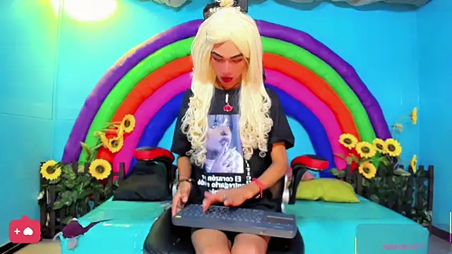 suzume Mendez online show from 04.07.26