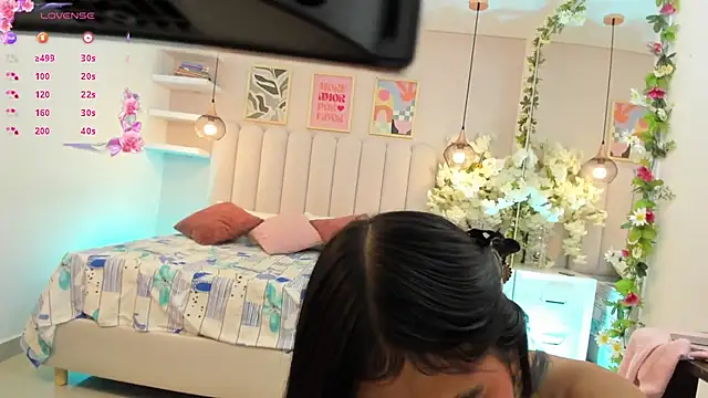 Mia Bailey  online show from 03.19.26