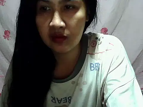 Snapshot of Sh1nbae22 chatting on 04.24.26 Sh1nbae22 online show from 04.24.26