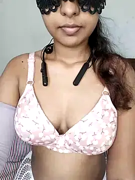 Snapshot of ASHANYA_JAYASOORIYA chatting on 07.13.26 ASHANYA JAYASOORIYA online show from 07.13.26