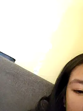 Luna Moonfang online show from 03.31.26