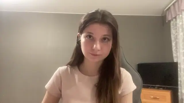 LunnaBliss online show from 03.10.26