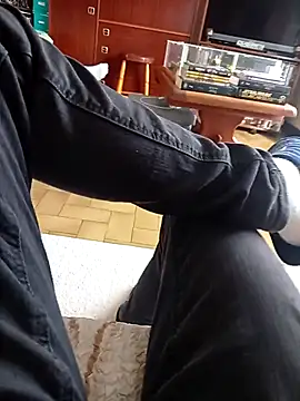 thom7246 online show from 03.09.26