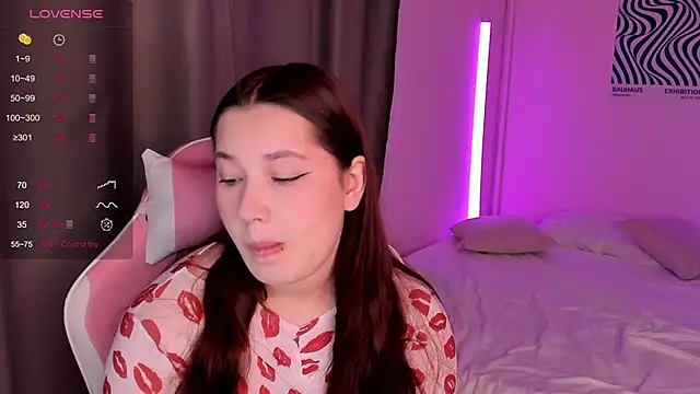 KatrineEvvans online show from 02.26.26