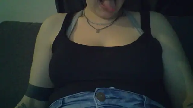 Snapshot of Geileboef28 chatting on 02.21.26 Geileboef28 online show from 02.21.26