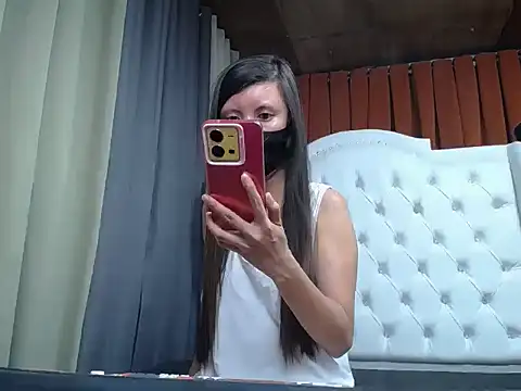 Snapshot of lady_moon09 chatting on 02.19.26 lady moon09 online show from 02.19.26