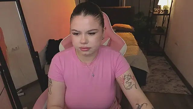 Snapshot of Monica_Dacher chatting on 02.27.26 Monica Dacher online show from 02.27.26