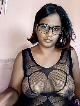 indianstrawberrylips4u online show from 04.20.26
