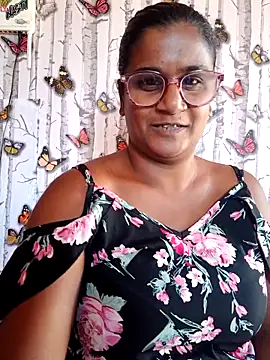 indianstrawberrylips4u online show from 05.02.26