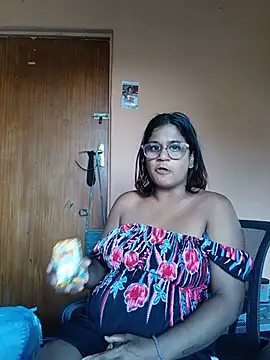 indianstrawberrylips4u online show from 05.15.26