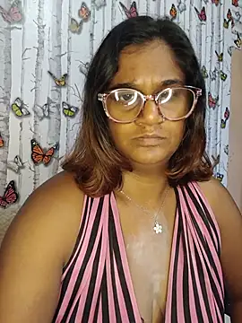 indianstrawberrylips4u online show from 06.16.26