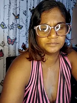 indianstrawberrylips4u online show from 06.21.26
