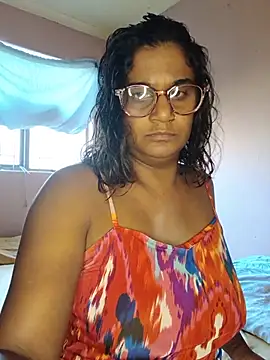 indianstrawberrylips4u online show from 06.22.26