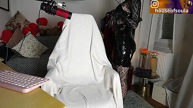 supreme dominatrix online show from 03.12.26