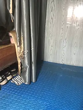 Snapshot of _Men_2026 chatting on 05.18.26 Men 2026 online show from 05.18.26
