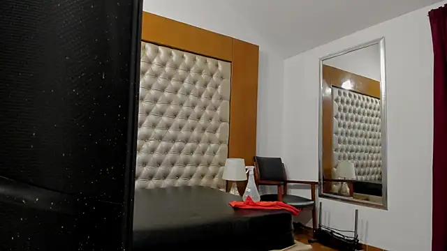 IsabellaaLux  online show from 05.14.26