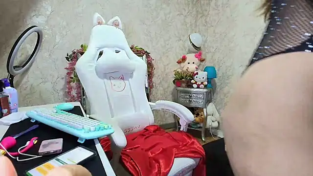 SelinaRussell online show from 06.03.26