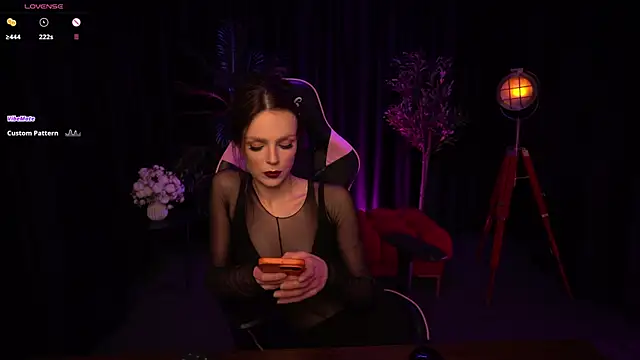 Snapshot of Wild_Alice_me chatting on 06.03.26 Wild Alice me online show from 06.03.26