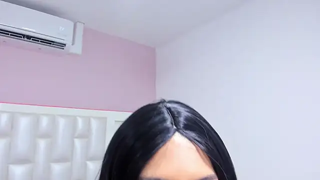 Liia Collins online show from 03.12.26