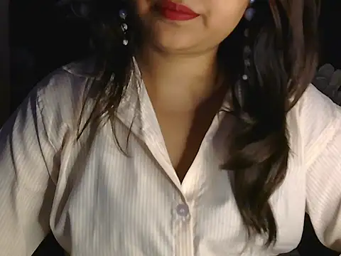 Snapshot of sassy_slut_69 chatting on 05.28.26 sassy slut 69 online show from 05.28.26