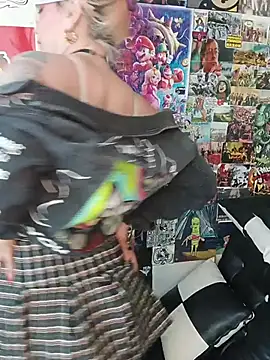 Snapshot of lady_polka chatting on 02.25.26 lady polka online show from 02.25.26