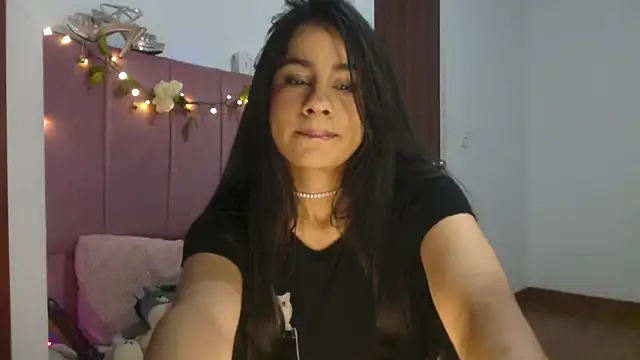 Snapshot of RebecaPalmer chatting on 02.27.26 RebecaPalmer online show from 02.27.26