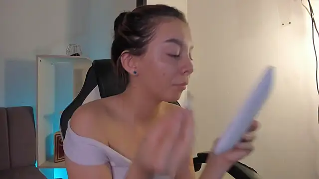 MelLove  online show from 02.19.26