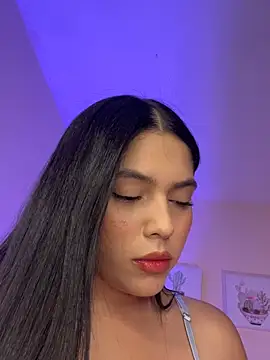 Snapshot of haily_babe chatting on 07.29.26 haily babe online show from 07.29.26