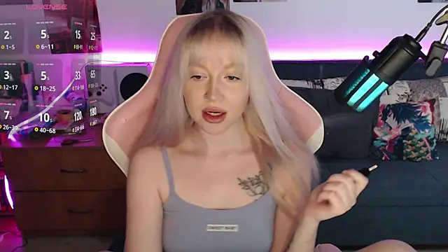 Snapshot of fantasy_lisaa chatting on 04.11.26 fantasy lisaa online show from 04.11.26